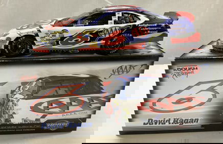 2007 David Ragan #6 NASCAR Die-Cast Car W Box