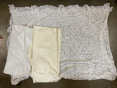 Lot 3 Linen Table Lace Cloths Runners