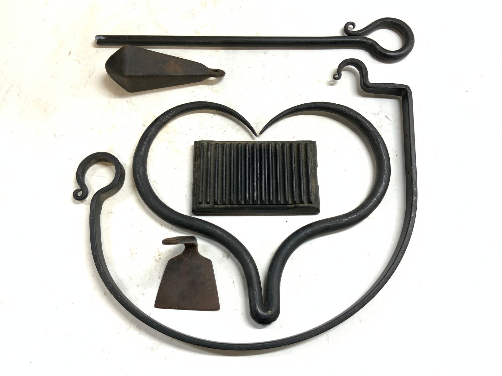 Lot 6 Assorted Antique Iron Tools (1 of 7)