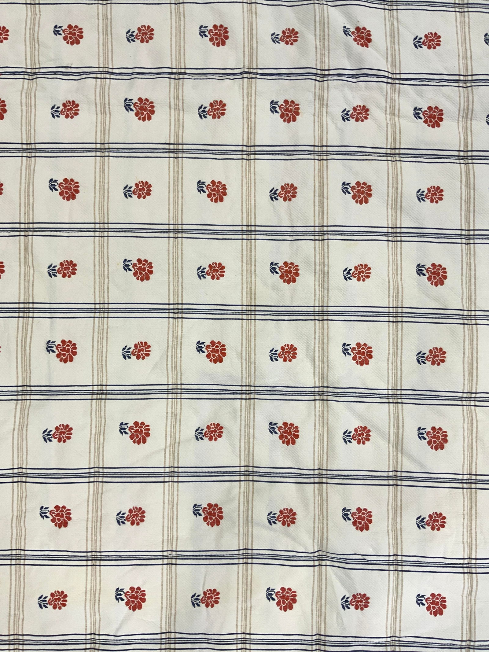 Vintage Floral & Plaid Patterned Quilt (1 of 7)
