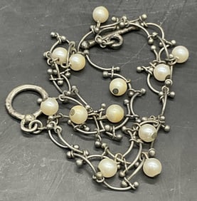Vintage Pearlescent Bead Silver Tn Metal Necklace