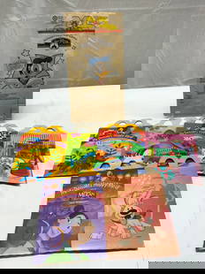 Lot 4+1997 WALTDISNEY Paper Bag & Happy Meal Boxes: Lot 4+1997 WALTDISNEY Paper Bag & Happy Meal Boxes Lot includes 3 happy meal boxes featuring DISNEY & HOT WHEELS characters. 1 WALT DISENY, Sleepy Beauty 1997 paper bag. Paper bag features illustratio