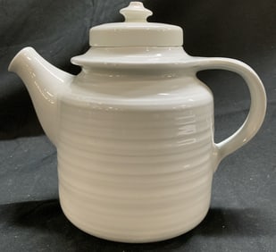 ARABIA Kaarna White Ribbed Glaze Tea Pot FINLAND
