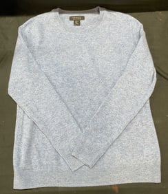 TAHARI Blue Cashmere Crewneck Sweater