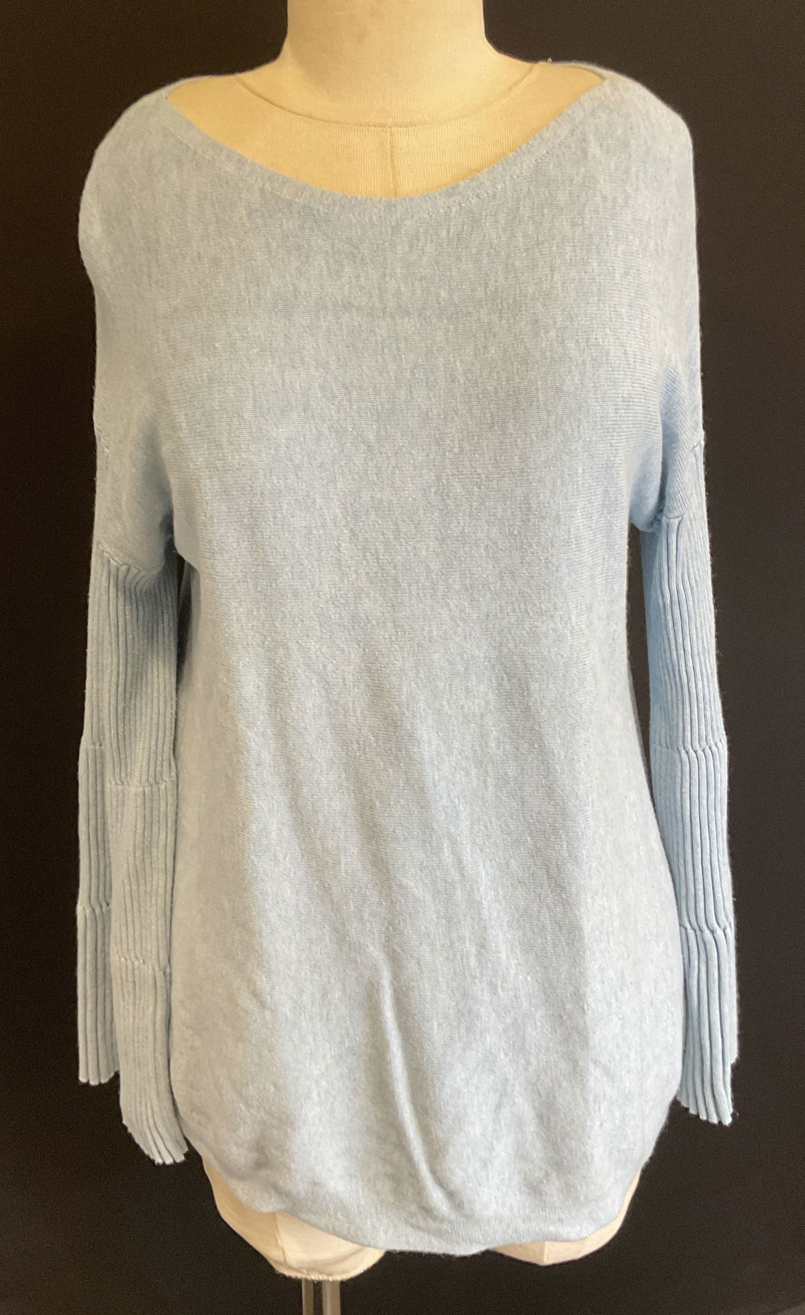 Vince Camuto Blue Cotton Bell Sleeve Sweater: Vince Camuto blue long bell sleeve sweater. Size medium. Cotton blend. Some wear to material consistent with exposure. Vince Camuto sweater, designer sweater, designer fashion, blue sweater, long slee