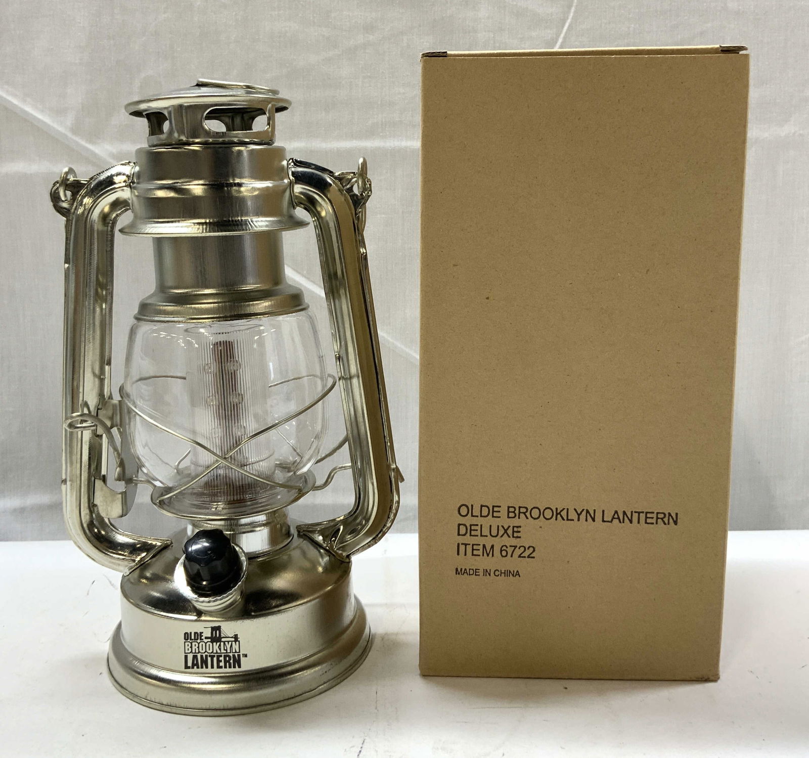 Olde Brooklyn Lantern Deluxe LED NIB (1 of 6)