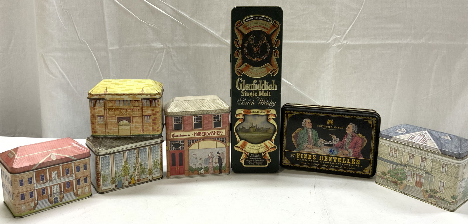 Lot 7+ Vntg Decorative House-Shaped Tins MASON+ (1 of 13)