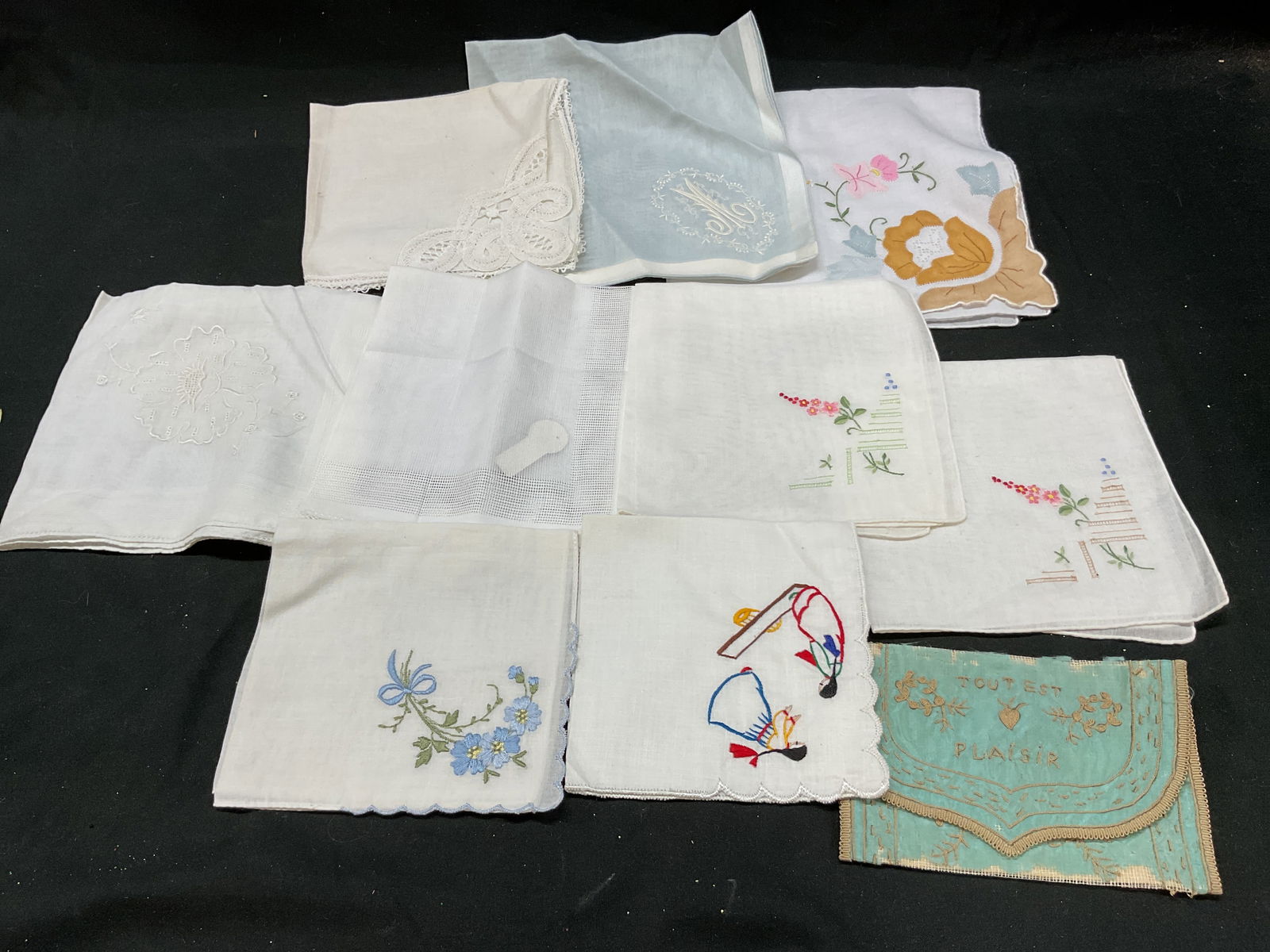Lot 10 Cotton Linen Napkins Handkerchiefs: Lot of 10 cotton linen napkins handkerchiefs. Lace and floral patterns designs. Gerbrend Creation. Cream, light blue colored. Embroidered designs. 1 small pouch reads tout est plausible. Measures appr