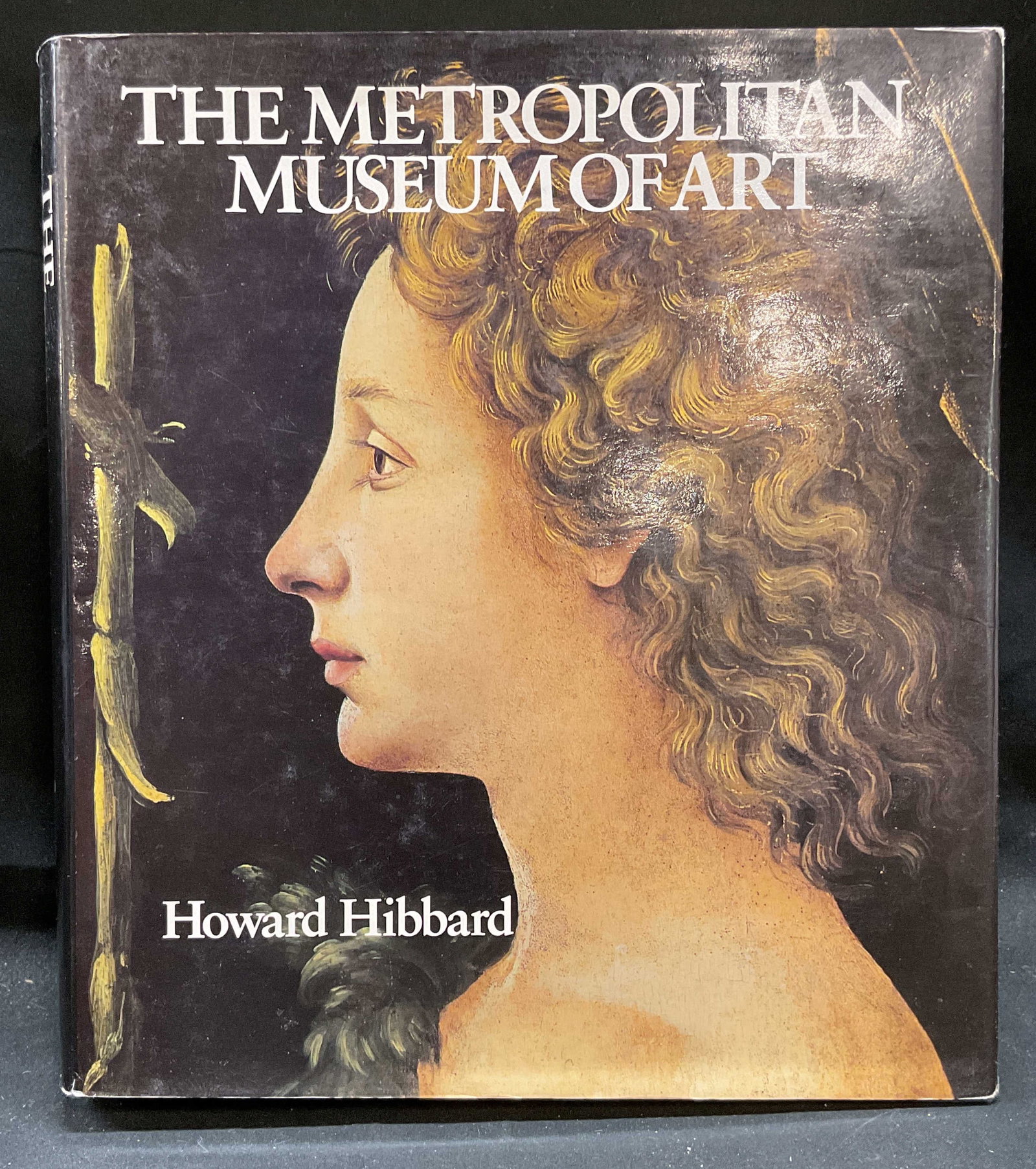Metropolitan Museum of Art Hibbard Illustr 1986: Hardcover copy of The Metropolitan Museum of Art by Howard Hibbard. Published by Harrison House, 1986. Color illustrations. Measures approx 11 x 9.75 inches. Some wear to cover, pages and binding cons