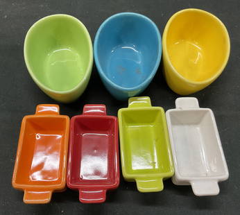 Lot 7 Tien Hsing Intl Trading Co Ceramic Mini Dish: Lot 7 Tien Hsing Intl Trading Co Ceramic Mini Dish. Lot includes 3 egg shaped Easter candy dish mini bowl, 4 mini ceramic oven dishes. Solid color designs. Signed on underside. 4 x 2.5 x 1.75 inches.