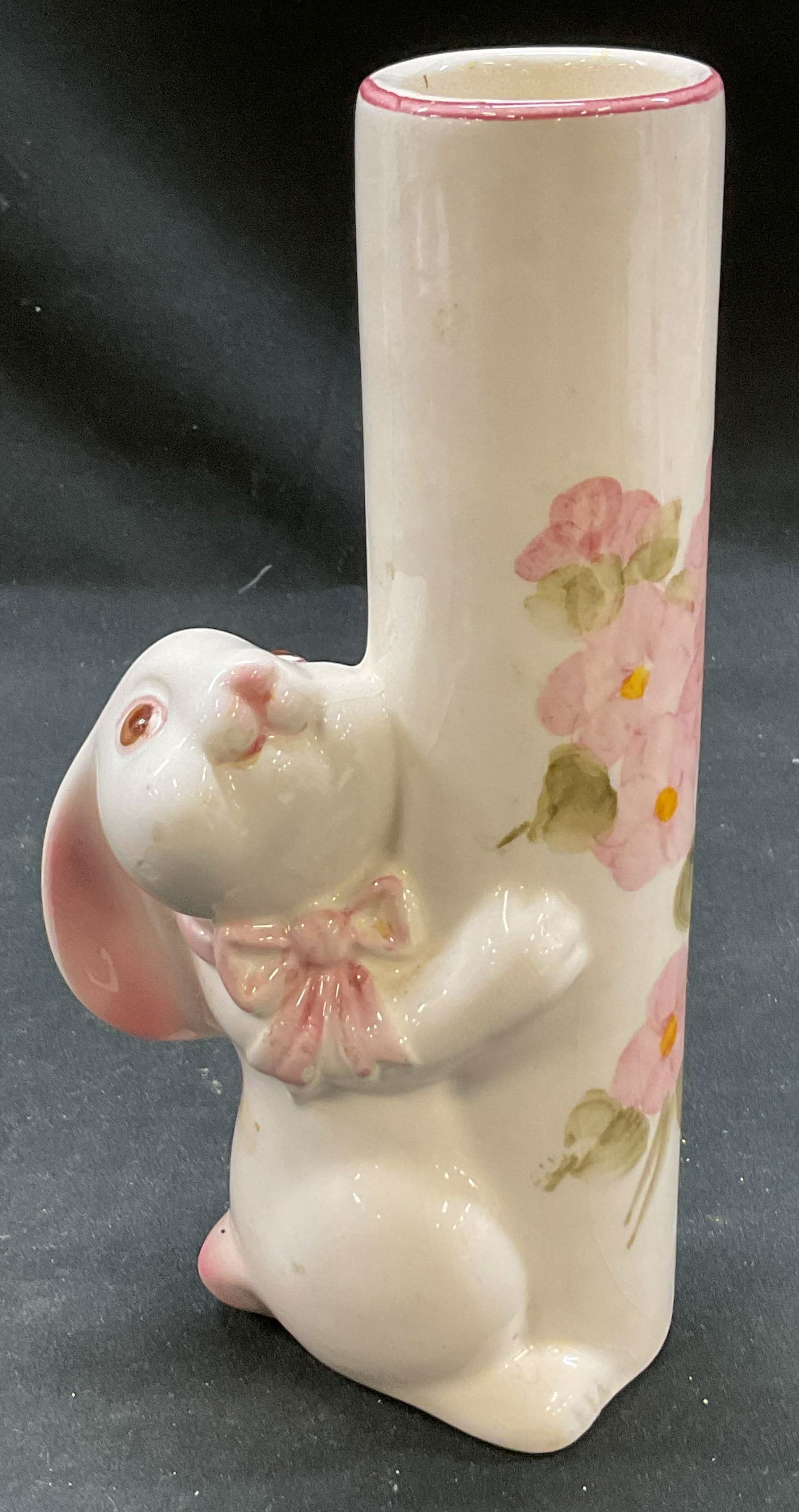 Vtg 1987 FTDA White Floral Bunny Vase (1 of 7)
