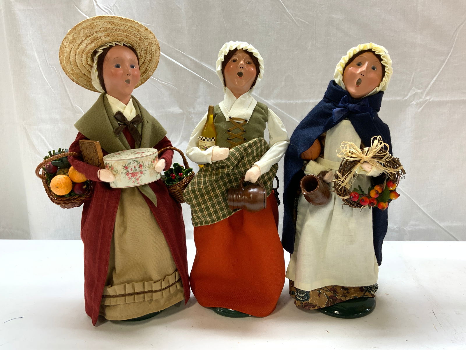 Lot 3+ 2000-2010s Byers Choice Pilgrim Figurines (1 of 8)
