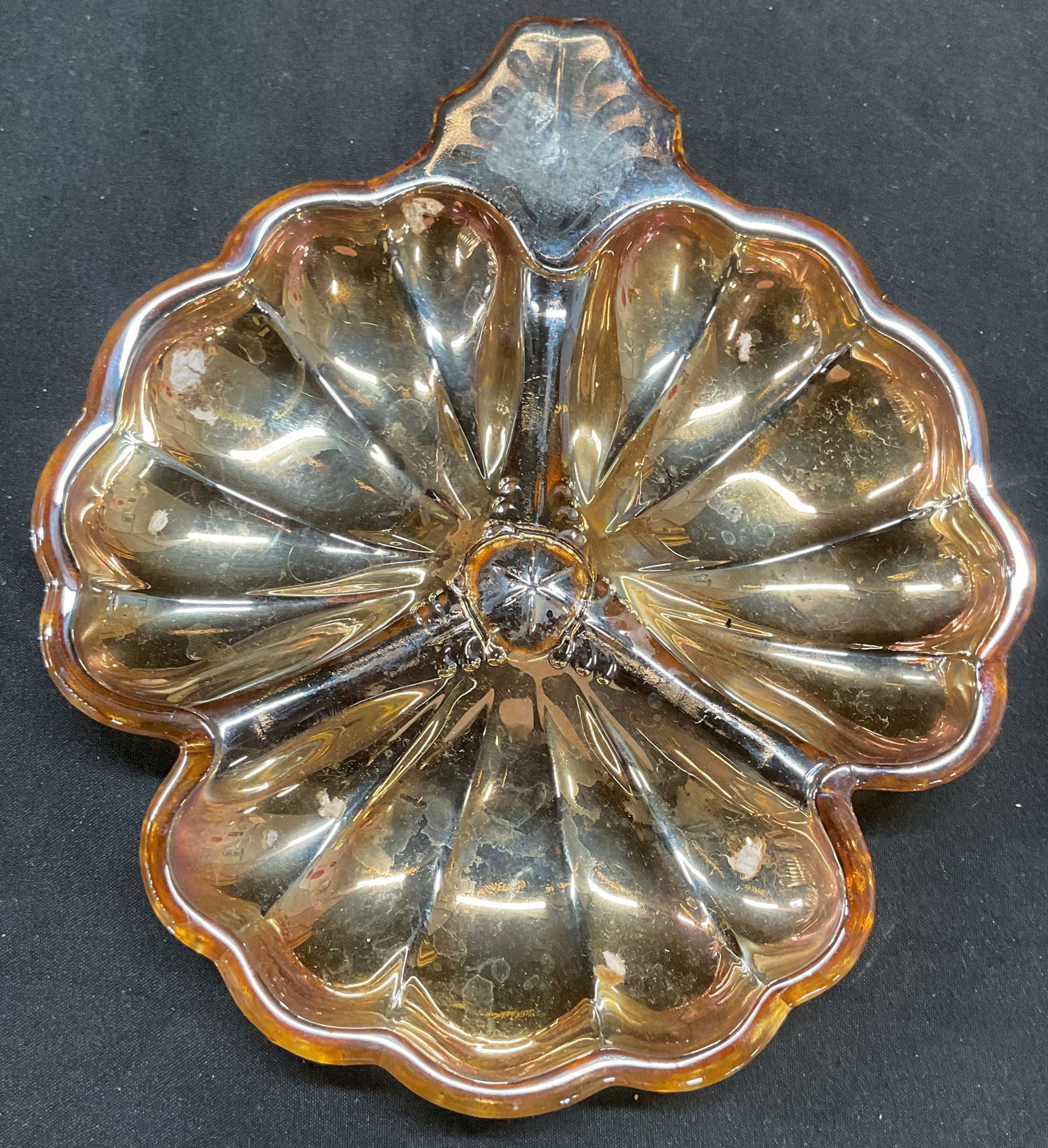 Iridescent Amber Art Glass Shell Motif Dish (1 of 7)