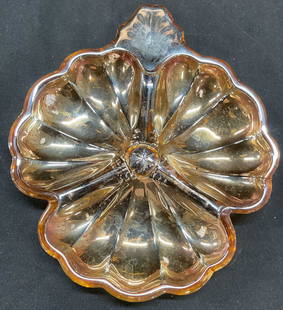 Iridescent Amber Art Glass Shell Motif Dish: Iridescent Amber art glass shell motif dish with 3 wells. Measures approx 7 x 6 x 1 inches. Some scratching observed. Art glass dish, shell dish, amber glass dish, iridescent glass dish, collectibles,