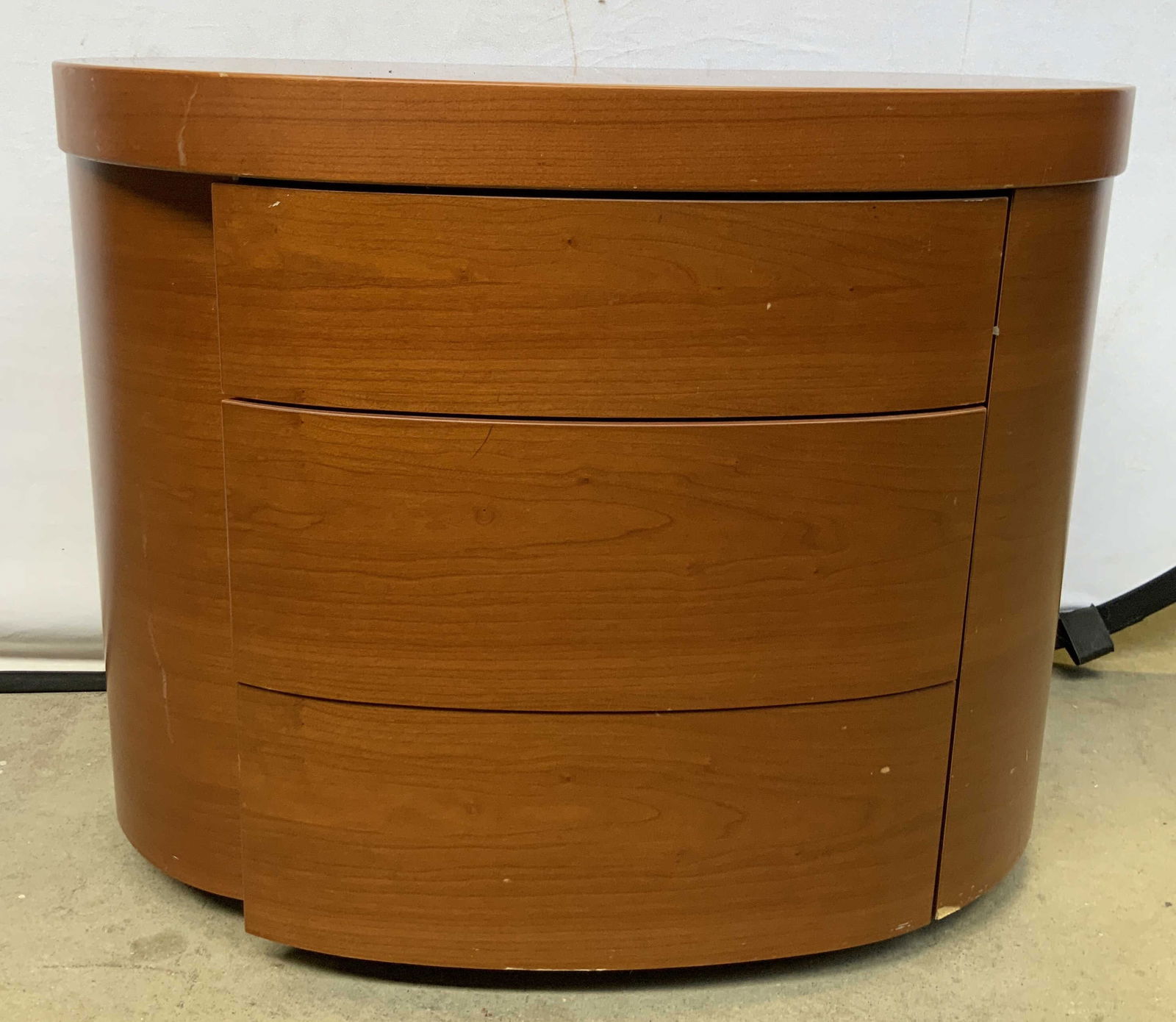 Vtg Wood Veneer 3 Drawer Nightstand Dresser (1 of 6)