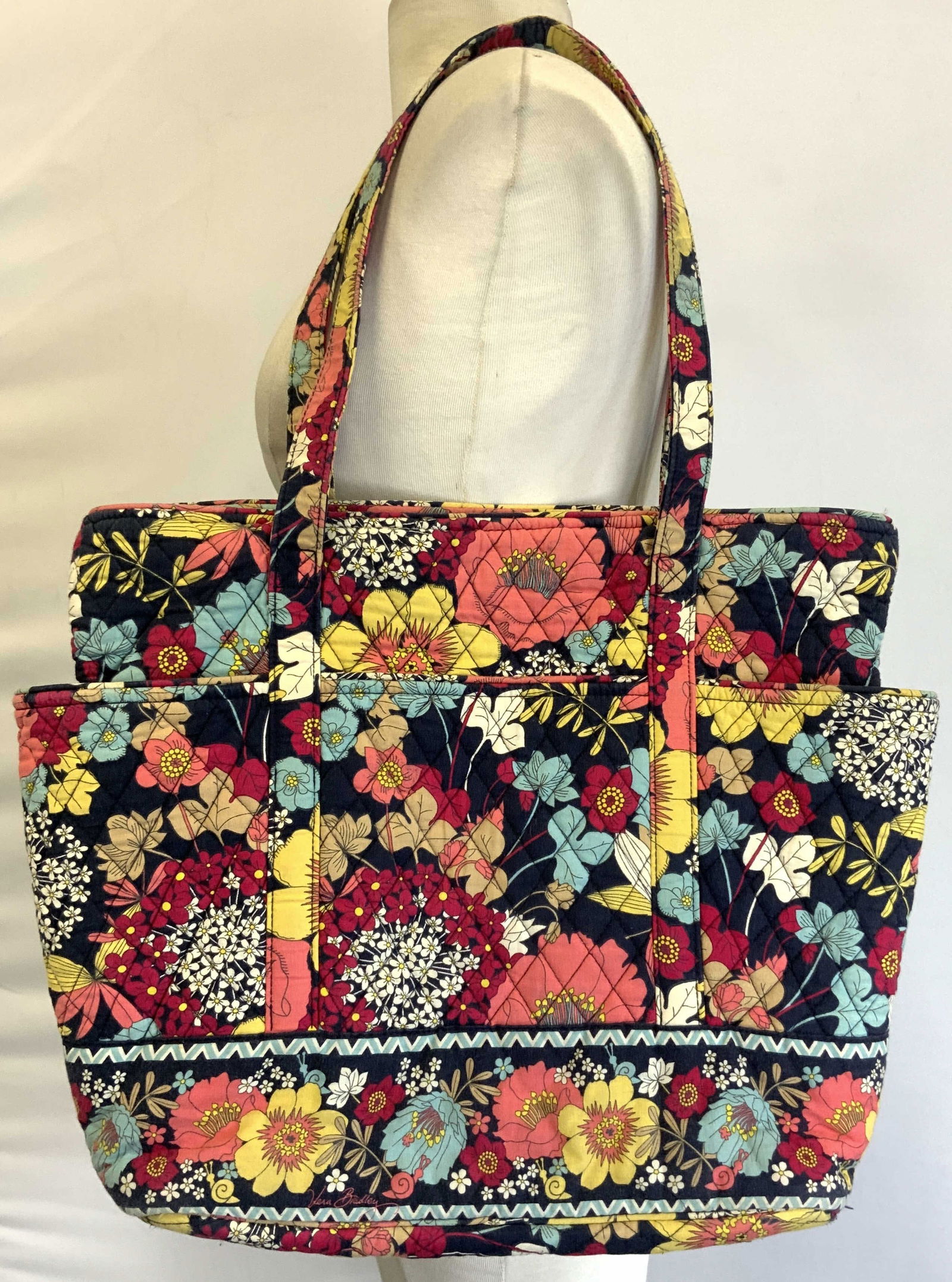VERA BRADLEY Multi-Colored Floral Tote Bag (1 of 7)