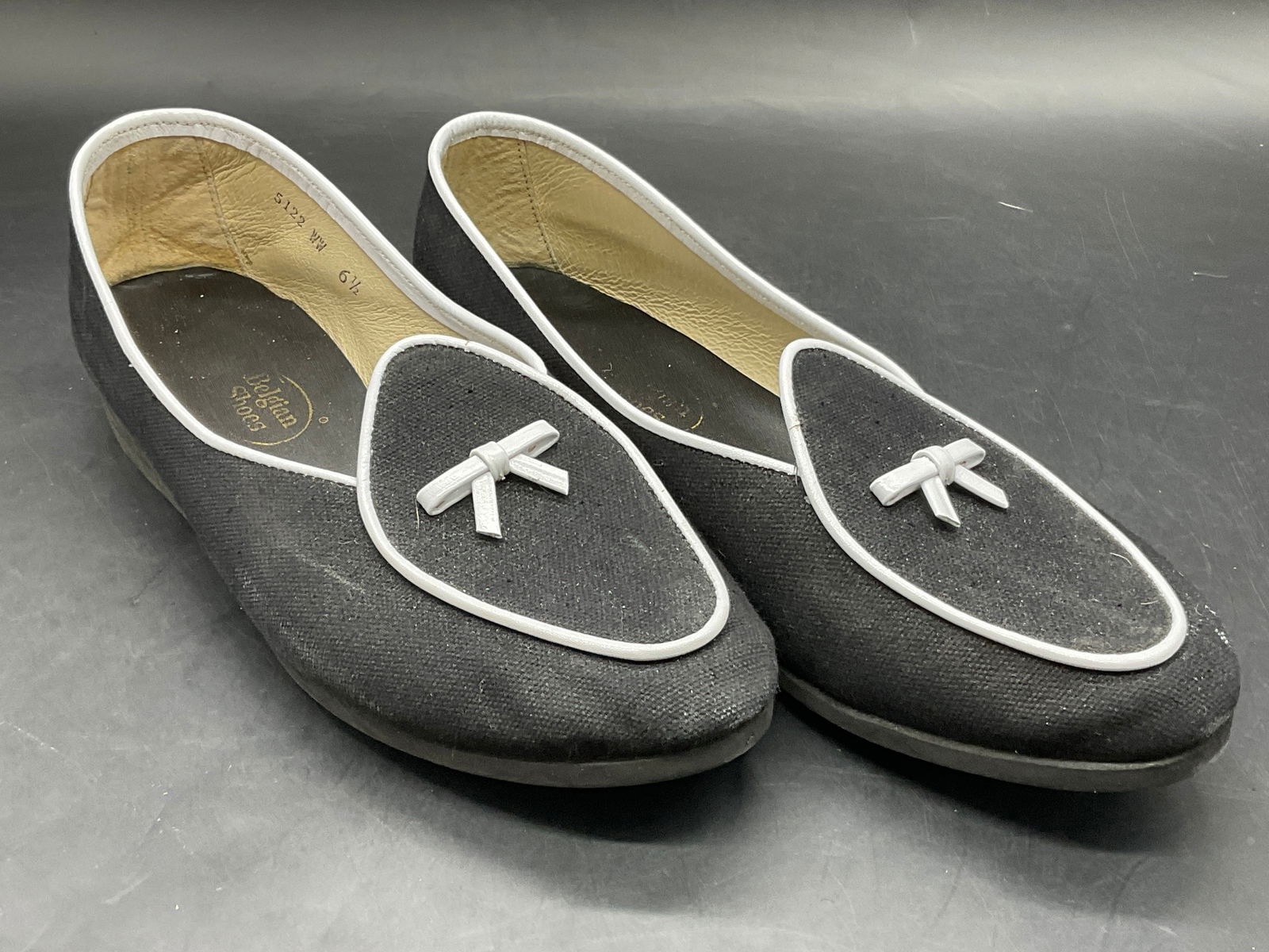 BELGIAN SHOES Black & White Shoes, Belgium (1 of 6)