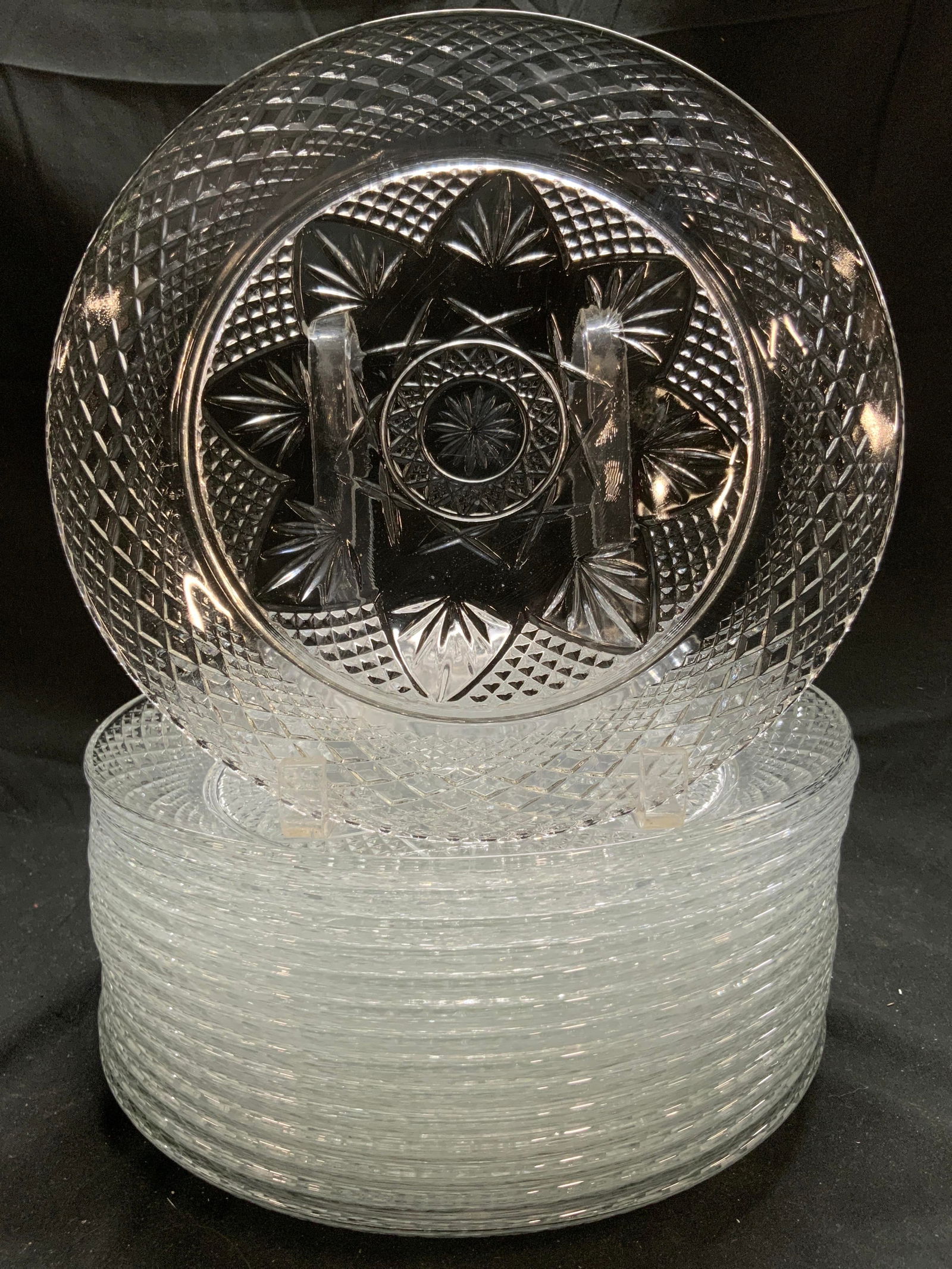 15 Luminarc Cristal DArques Atq Clear Pattrn Plts (1 of 8)