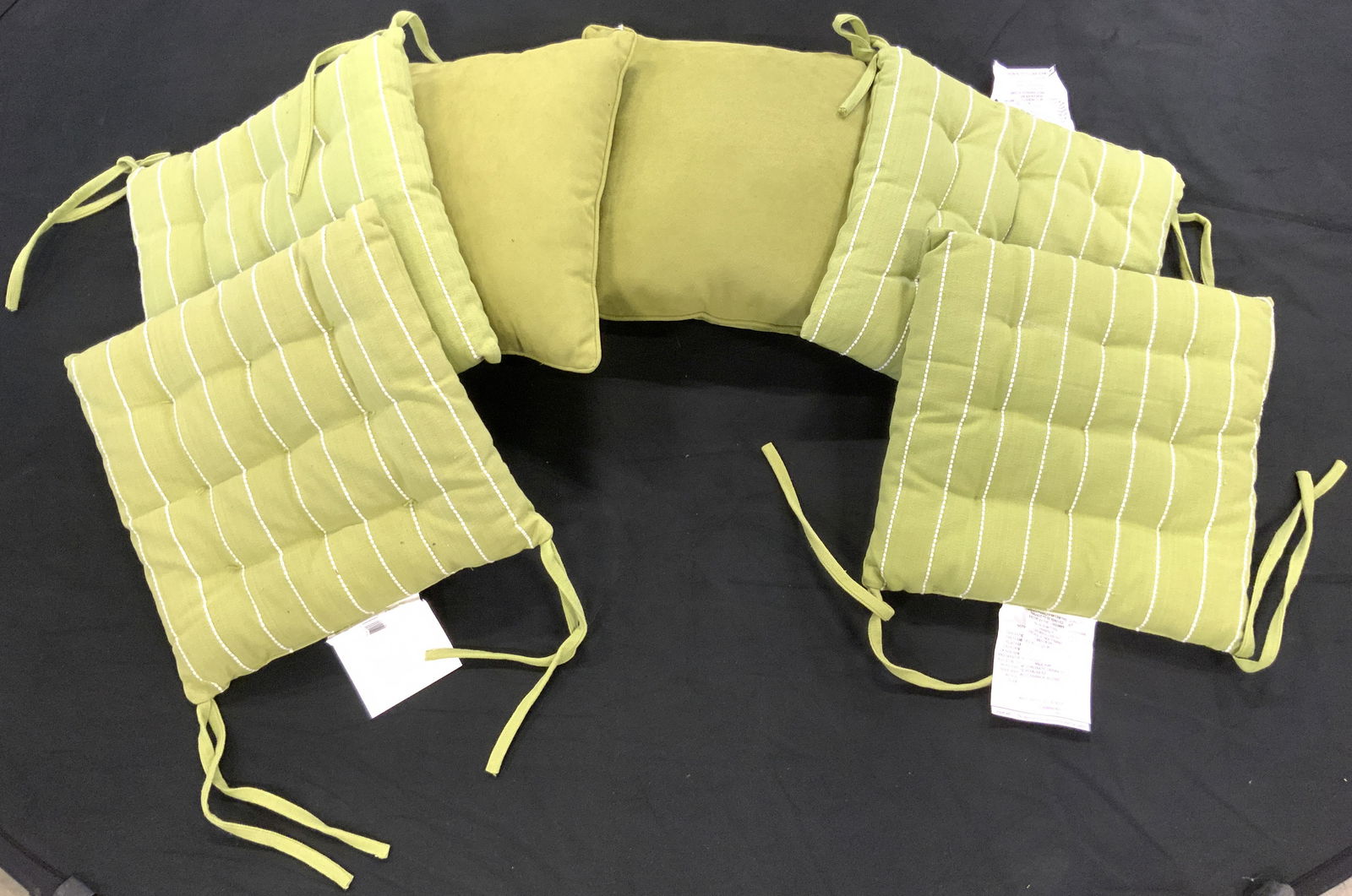 6 Throw Pillows & Tufted Chr Cushions Natco India+ (1 of 6)