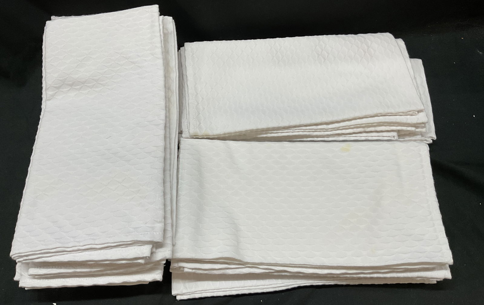 Set 24 White Cloth Table Linen Napkins (1 of 7)