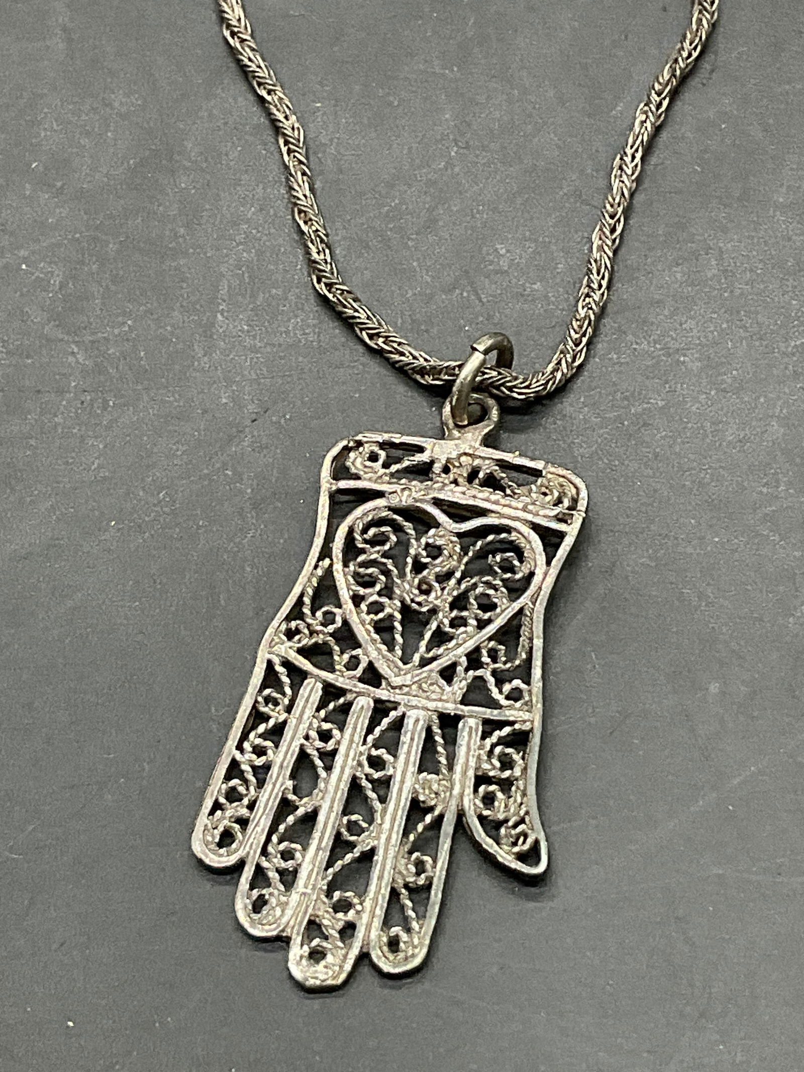 Vtg Sterling Silver Filigree Hand Pendant Necklace (1 of 9)