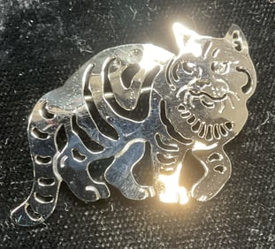 Signed WB Silver Tone Cat Brooch