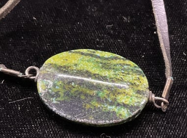 Vtg Green Turquoise Oval Gemstone Necklace