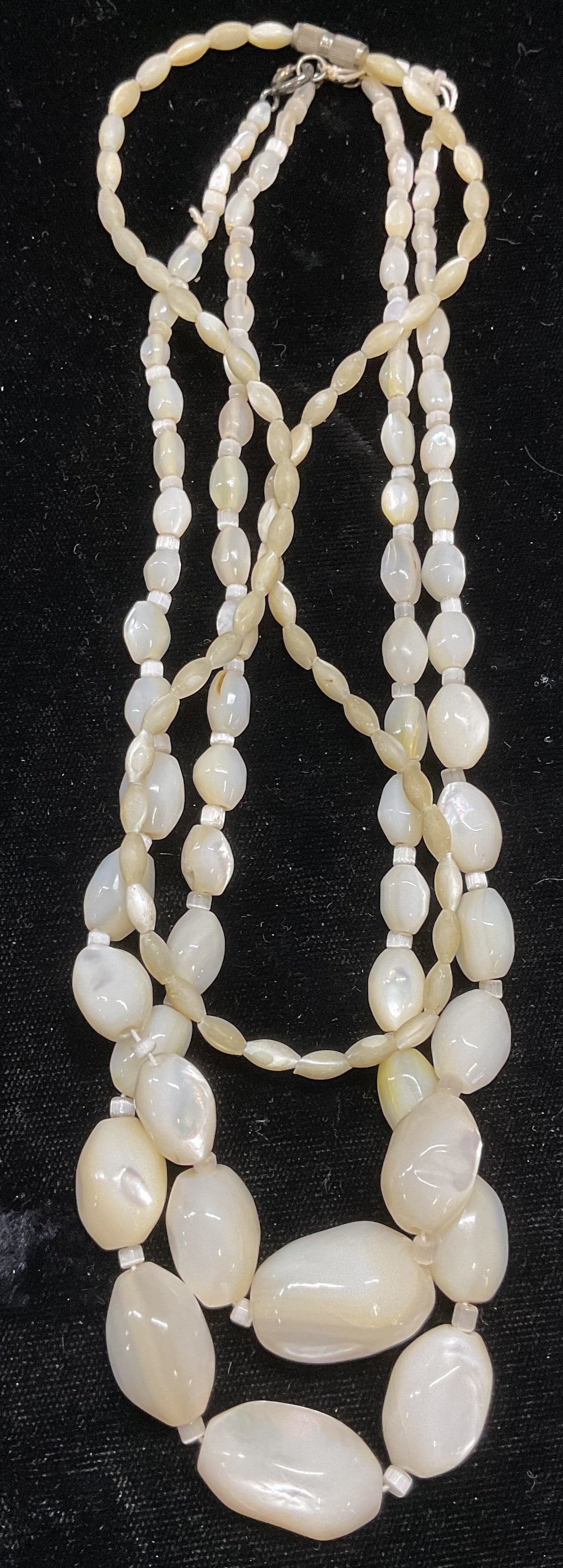 Lot 3 Vtg Mother of Pearl Beaded Necklaces (1 of 7)