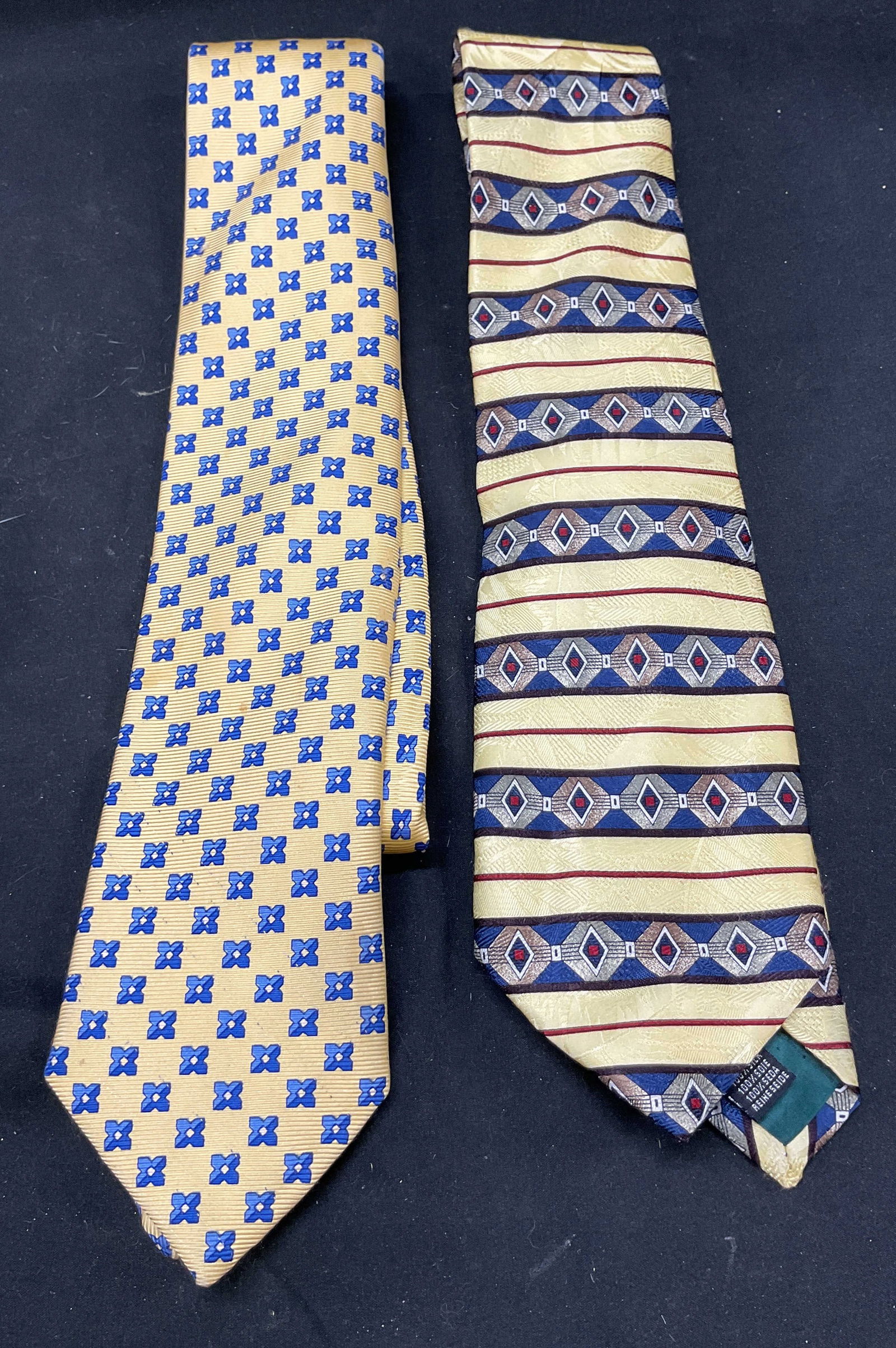 Lot 2 Amherst and Brock Hilditch & Key Ties: Lot 2 Amherst and Brock Hilditch & key ties. Tie tags read Amherst and Brock made in Italy, Hilditch & key 100% silk. Measures approx. 3 x 54 in. Surface wear consistent with age, use, and exposure. T
