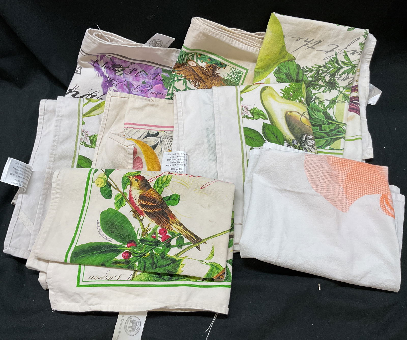 Lot 8 Michel Design Works Cotton Tea Towels (1 of 11)