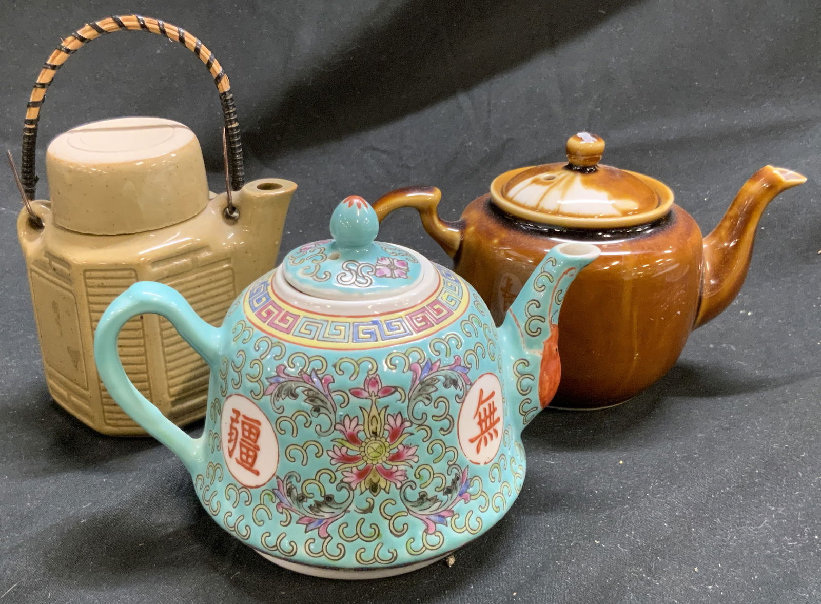 Lot 3 Ceramic & Porcelain Teapots W Lids (1 of 8)