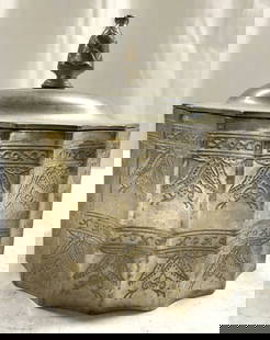GODINGER SILVER Plated Vtg Keepsake Box: Underside reads GODINGER SILVER. Keepsake box is Vintage. Piece is silver plated. Box includes lid with finial. Piece has etched relief detail to exterior. Interior lined with red toned velvet. Measur