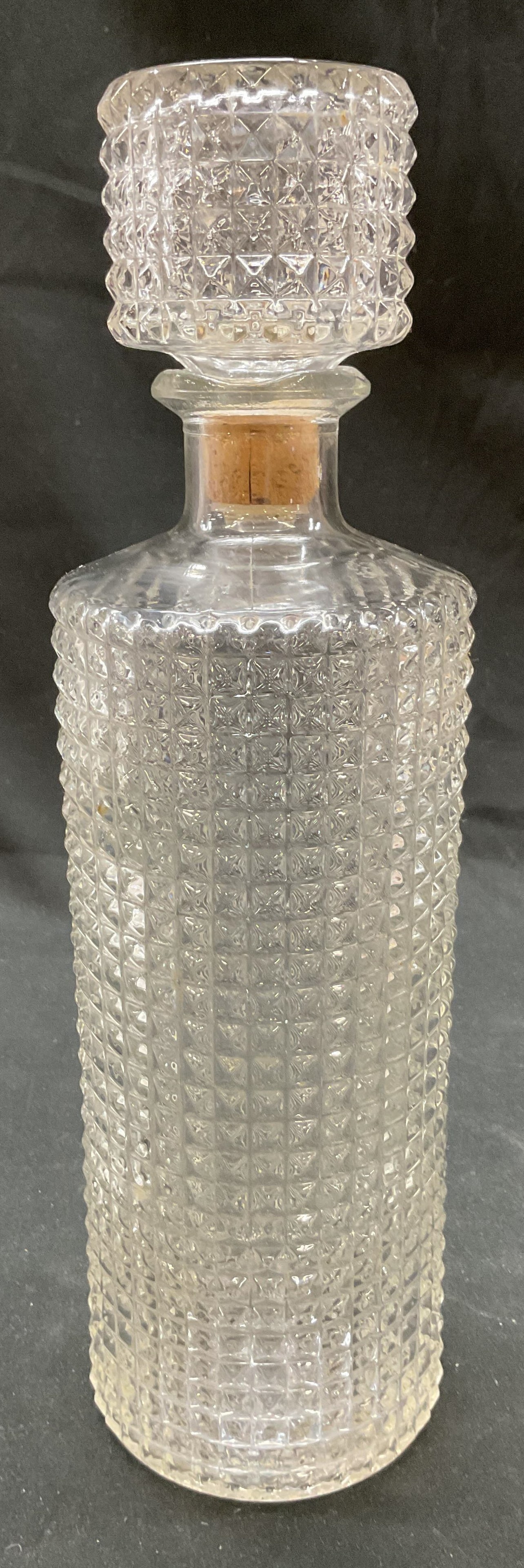 Vtg Diamond Point Decanter Bottle w Clear Stopper (1 of 8)