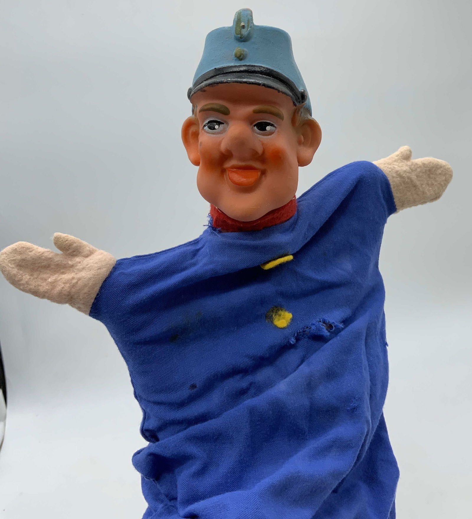Vntg Policeman Rubber & Cloth Hand Puppet (1 of 6)