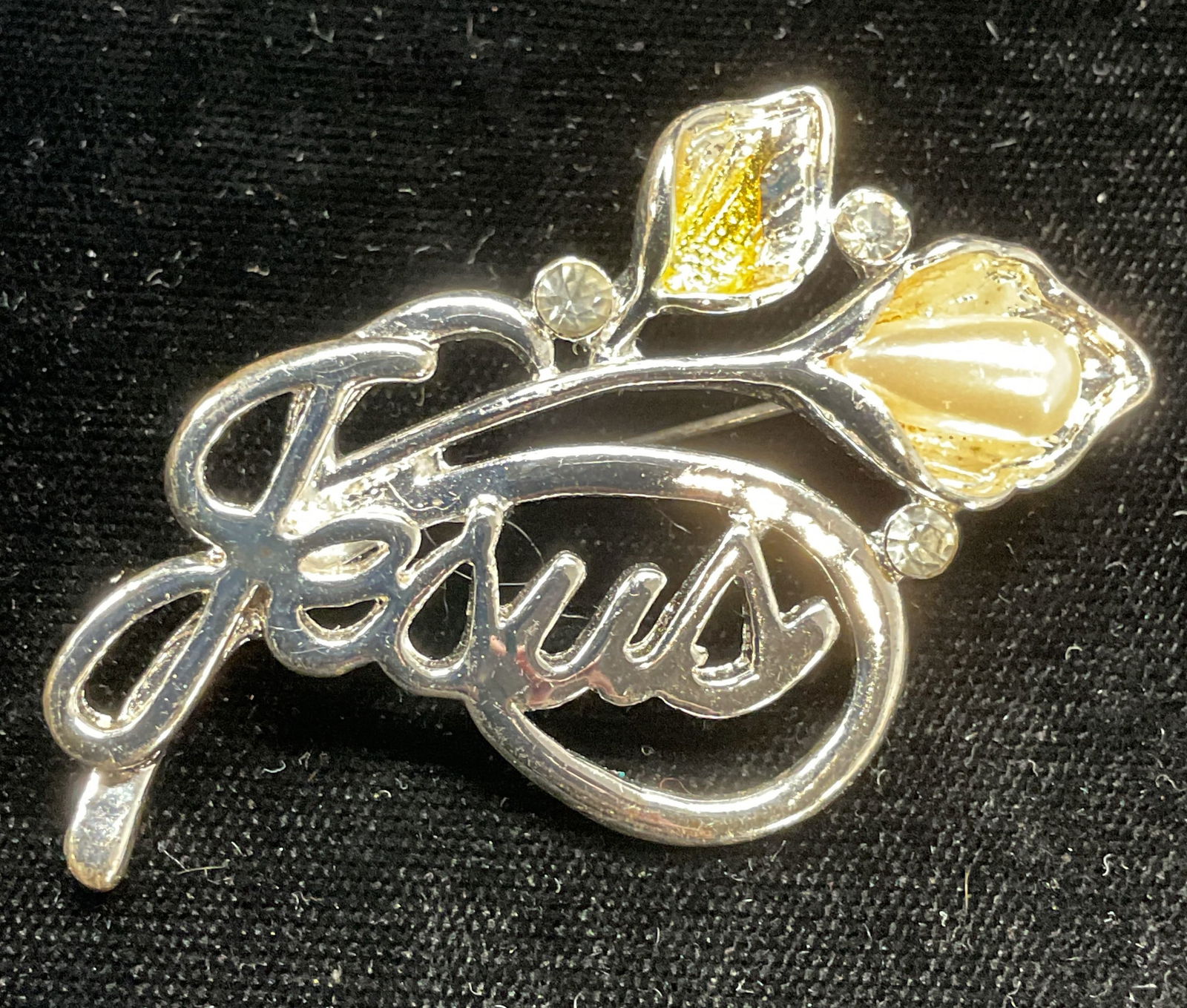 Vtg Silver Tone Crystal Flower Jesus Brooch (1 of 6)