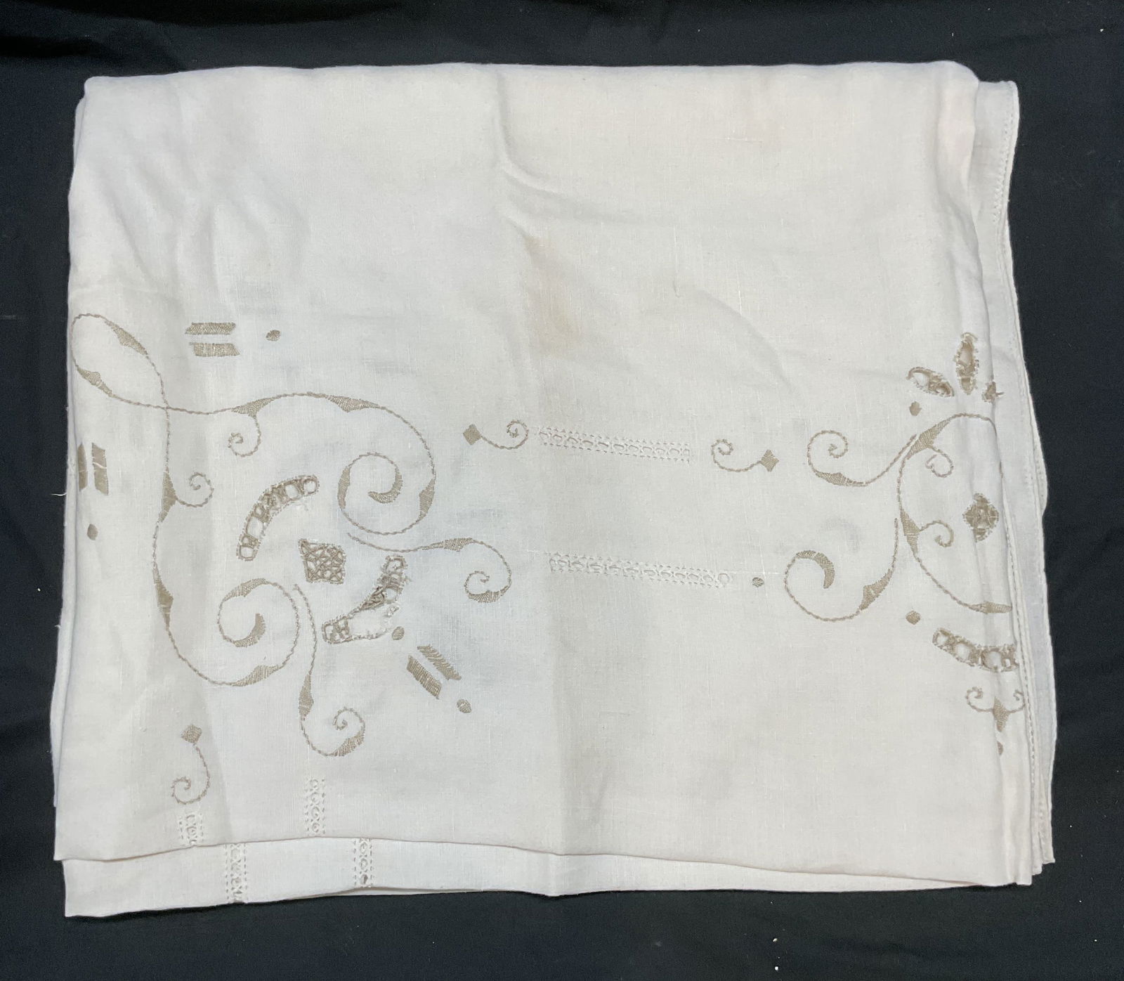 Vintage White Embroidered Linen Tablecloth (1 of 6)