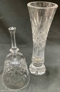 Lot 2 Vtg Lead Crystal Glass Vase Bell Yugoslavia: Lot 2 vintage lead crystal glass vase bell. Lot includes one bell and one vase. Bell contains Lead crystal 26% lead. Made in Yugoslavia. Criss cross and vertical cut pattern. Signed on side. Vase meas