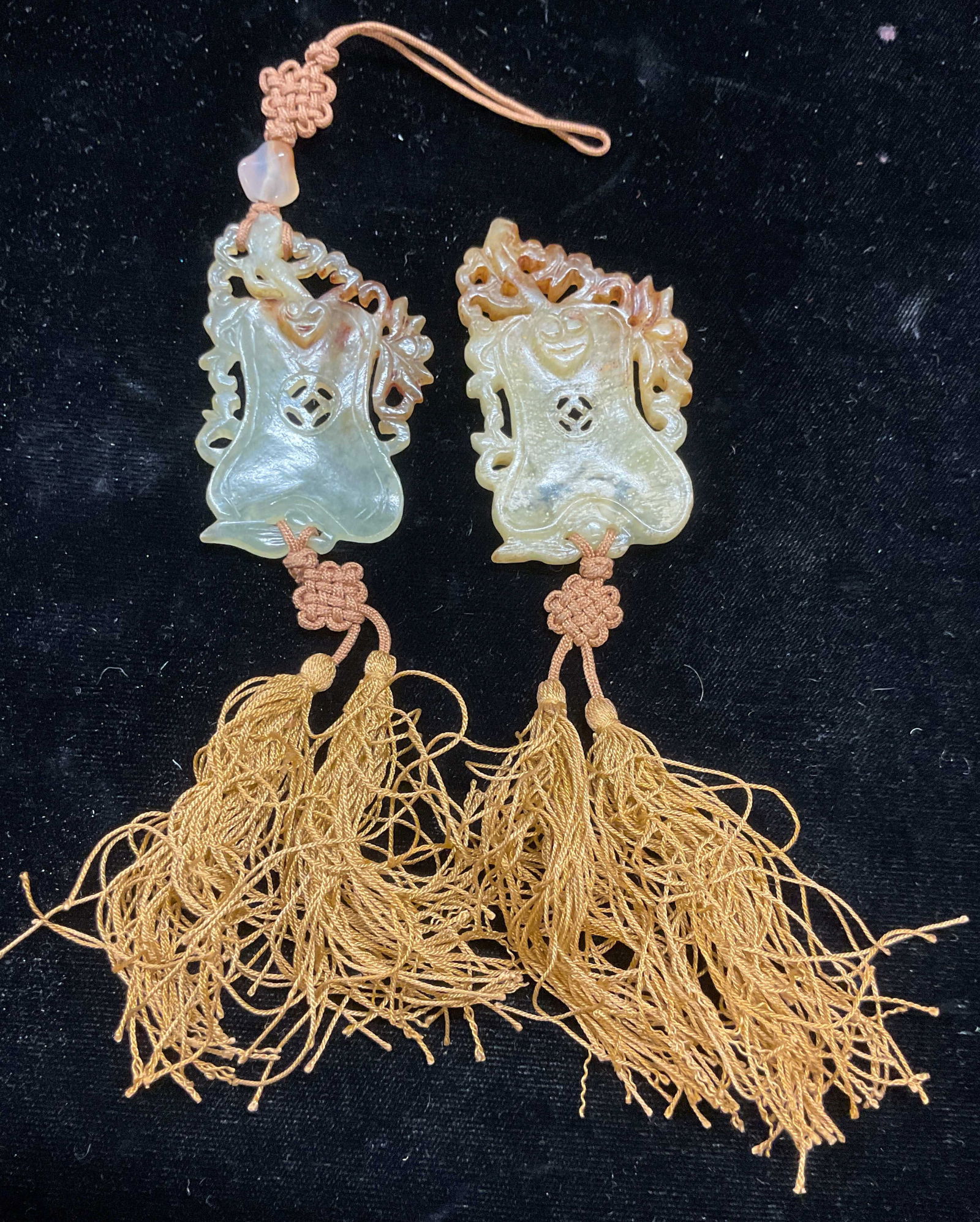 Lot 2 Vintage Asian Carved Jade Pendants: Lot of 2 vintage Asian motifs carved jade pendants with tassels. Measure approx 2 inches long (pendants). Some wear including scratching. Jewelry, estate jewelry, fine jewelry, fashion jewelry, cockta