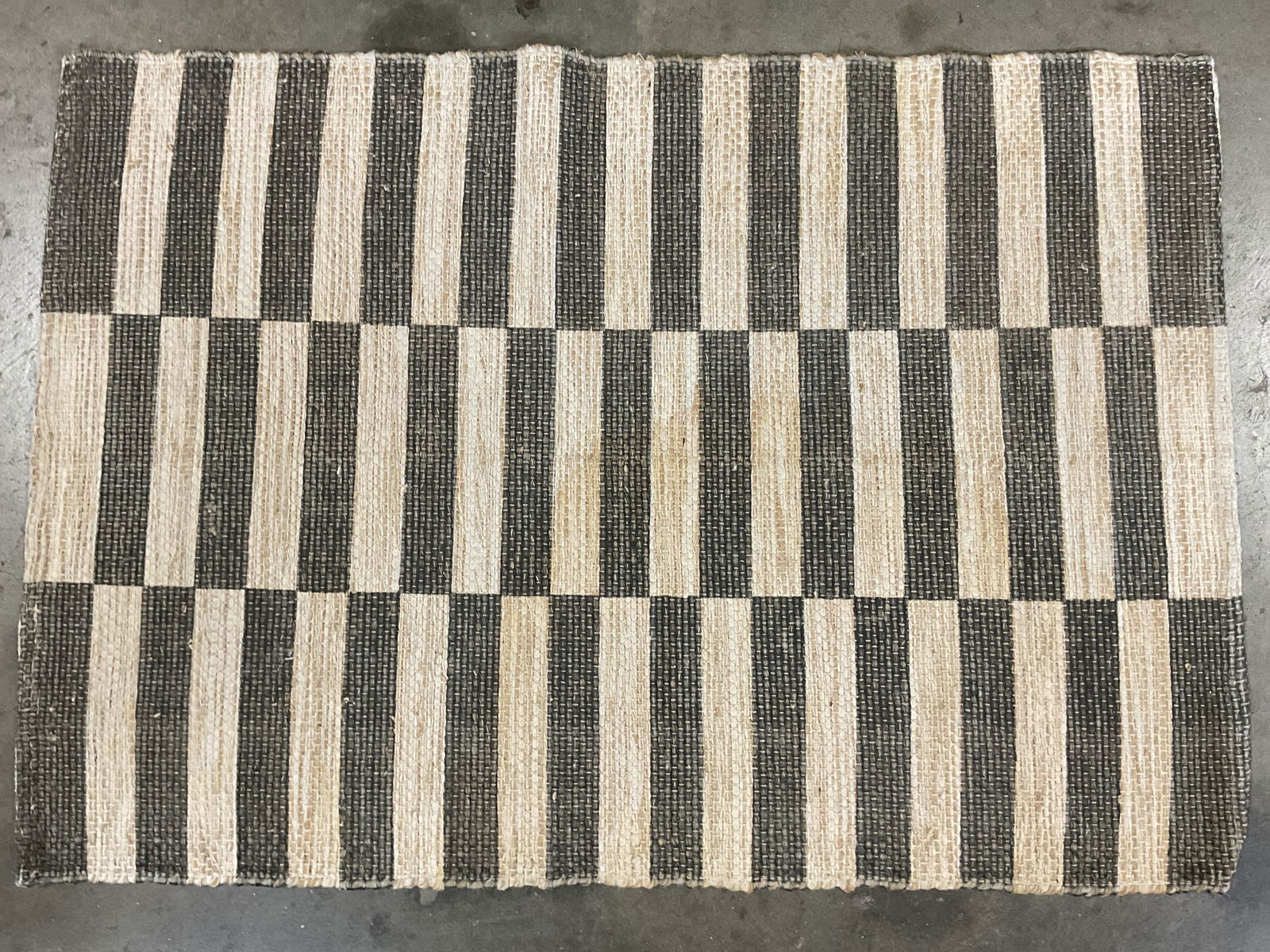 Vtg Beige Woven Area Rug 3ft (1 of 6)