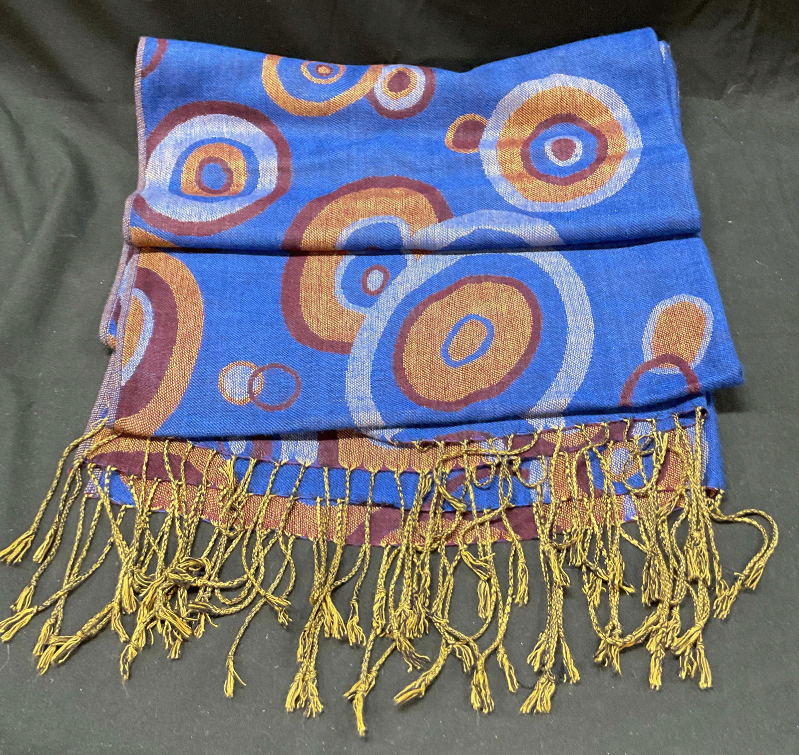 Vtg Pashmina Blue Art Decor Circle Shawl Scarf (1 of 6)