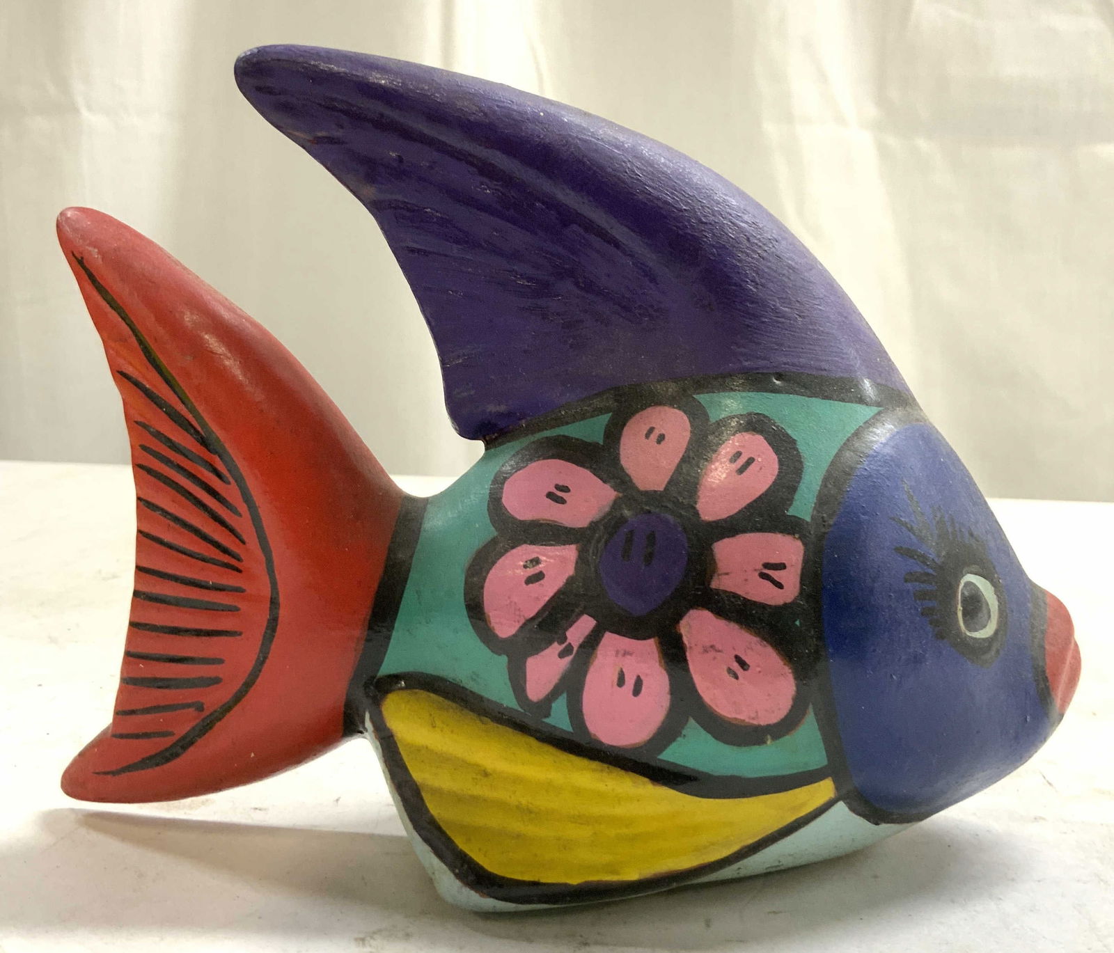 Vntg Hand Crafted Mexican Ceramic Fish Figure (1 of 7)