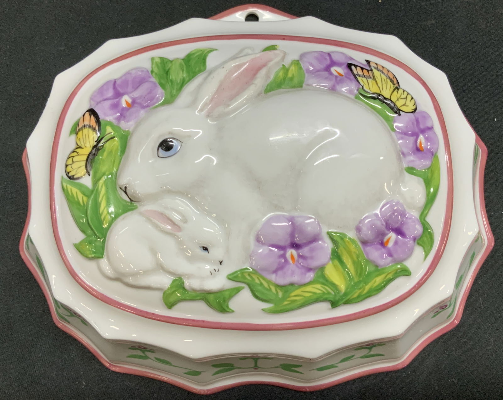 1986 Le Cordon Bleu Rabbit Ceramic Jello Mold (1 of 7)