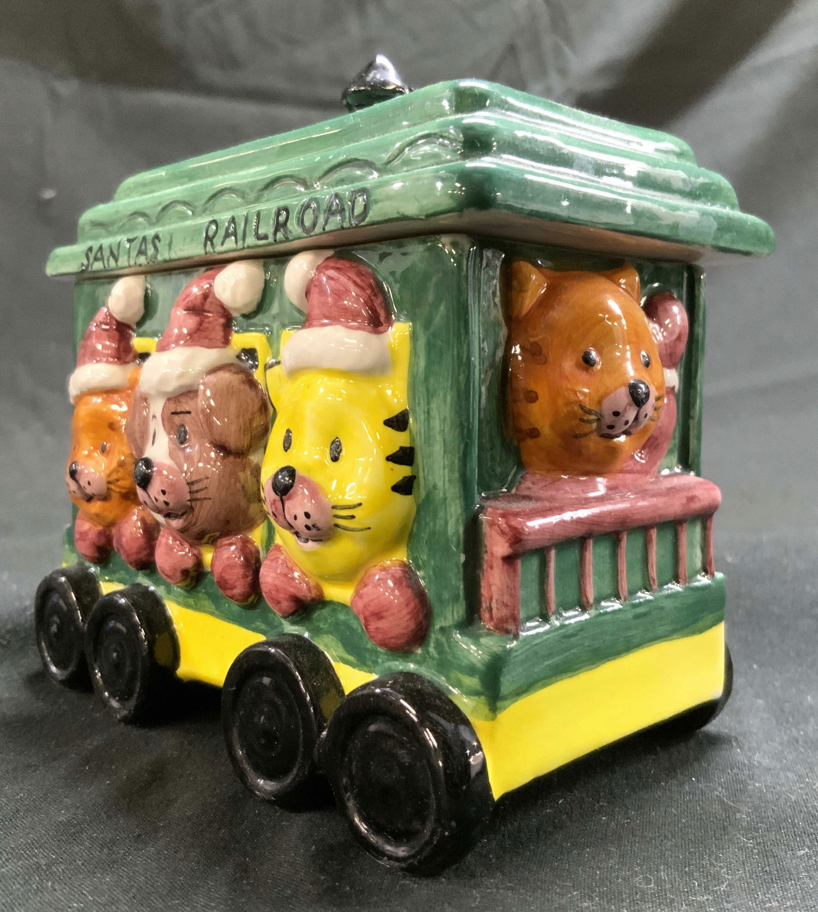 Fitz & Floyd Omnibus Porc Sugar Dish W Lid (1 of 9)