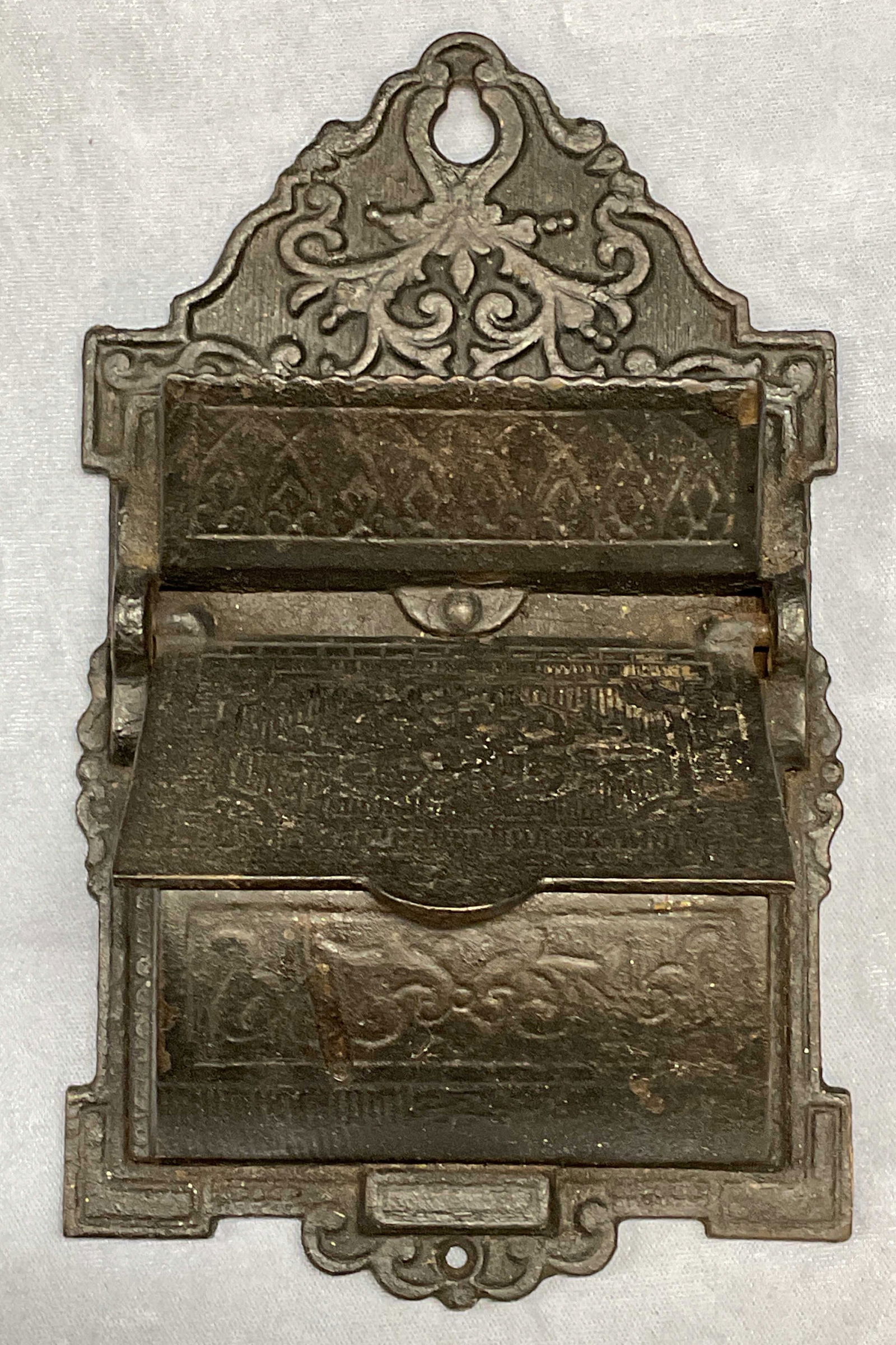 Antique Victorian Cast Iron Match Safe/Holder (1 of 6)
