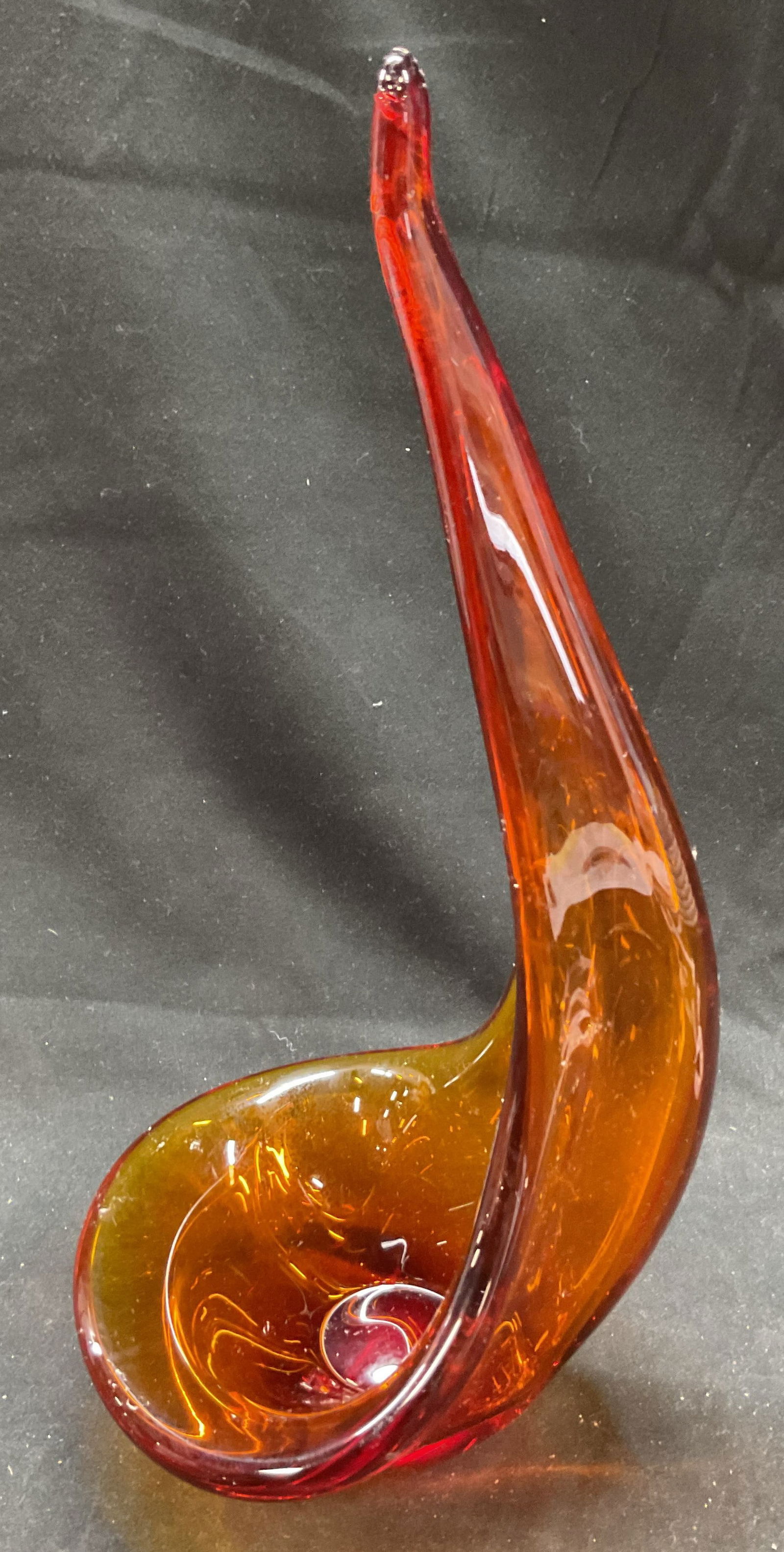 Vtg MCM Amberina Orange Stretch Swung Spoon Rest: Vintage MCM Amberina orange stretch swung spoon rest. Votive Amberina orange. Spoon rest, ashtray. 11.5 x 4.5 inches. Some surface wear consistent with exposure. MCM Amberina orange, stretch swung spo