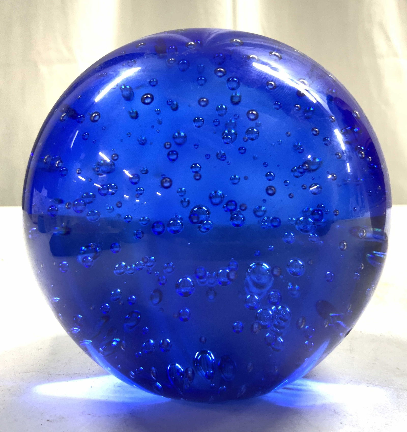 GODINGER SILVER ART CO Blue Bubble Gls Paperweight (1 of 8)