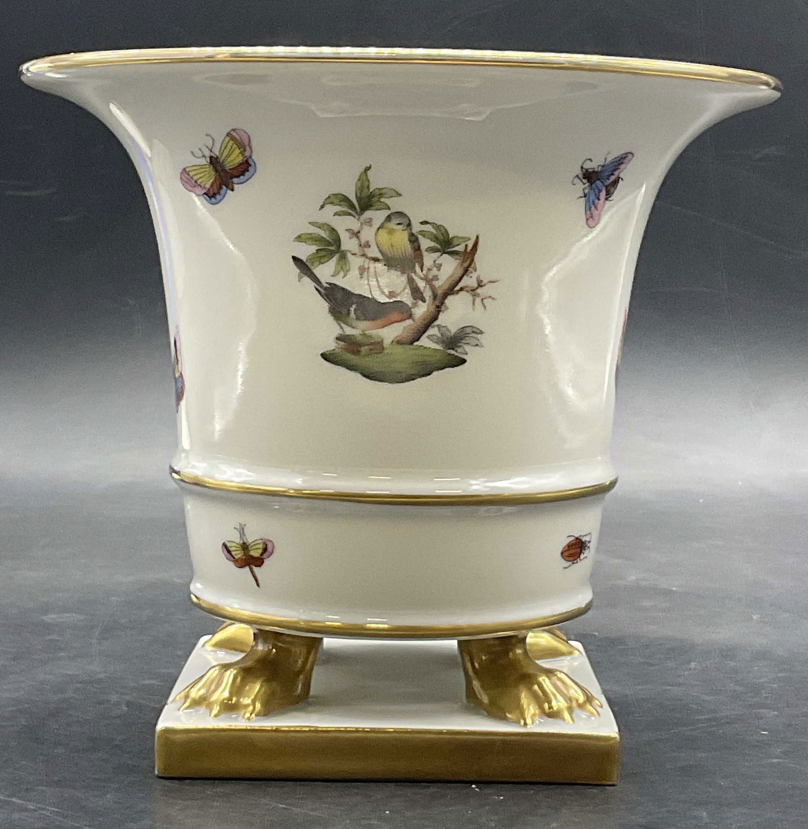 HEREND HUNGARY Bird & Butterfly Porcelain Vase (1 of 10)
