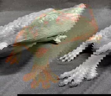 Cast Iron Green Frog Figurine Table Topper: Cast Iron Green Frog figurine table topper. Cast iron frog design. 6.5 x 8 x 4 inches. Rusting, discoloration, loss of color present. Frog figurine, cast iron frog, cast iron figure, cast iron art, fr