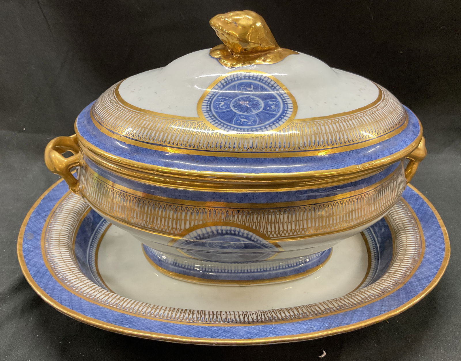 Antique Chinese Export Porcelain Tureen Underplate (1 of 7)