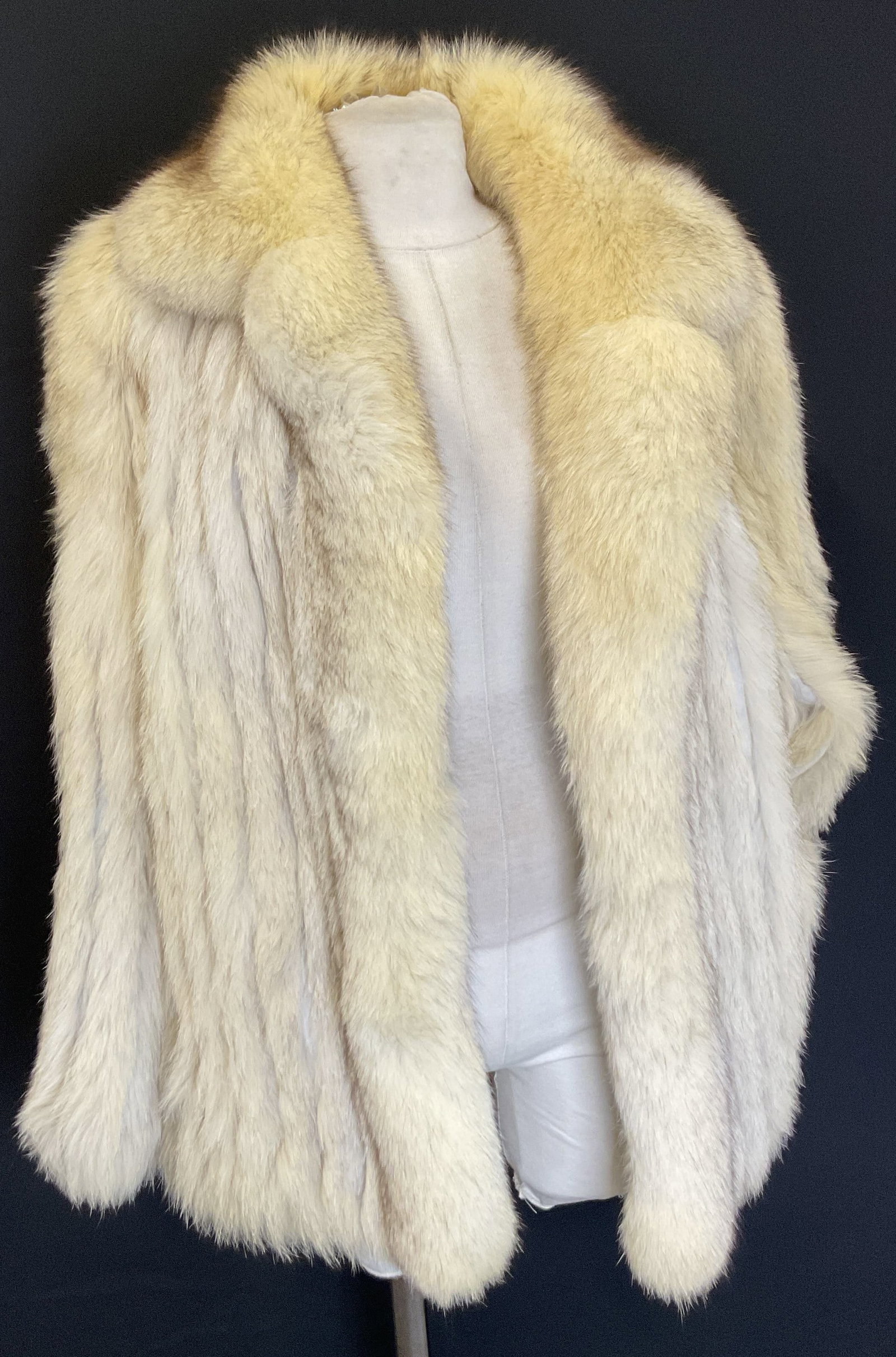 Vtg RJM Blue Fox Fur Coat Korea (1 of 8)